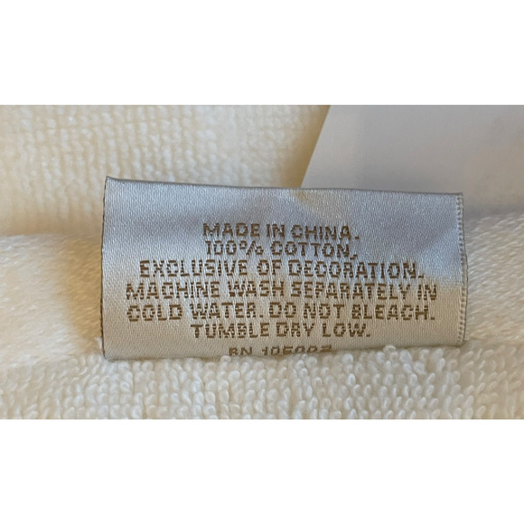 Wellesley Manor Christmas Decorative Bath Towel Embroidered Holly Red Bow New - Picture 14 of 16